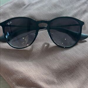 Ray-Ban Dark Frame Sunglasses